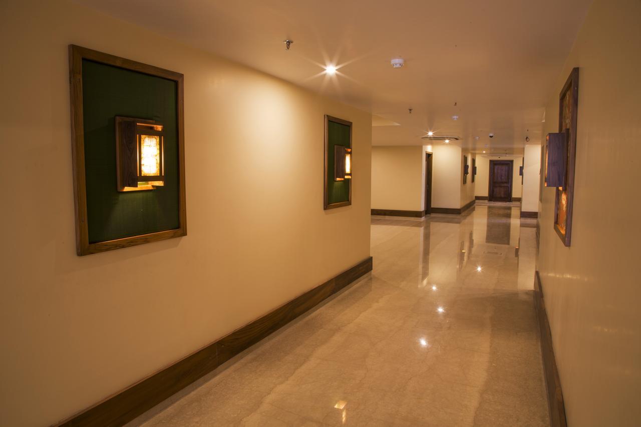 The Guwahati Address By Centre Point Экстерьер фото