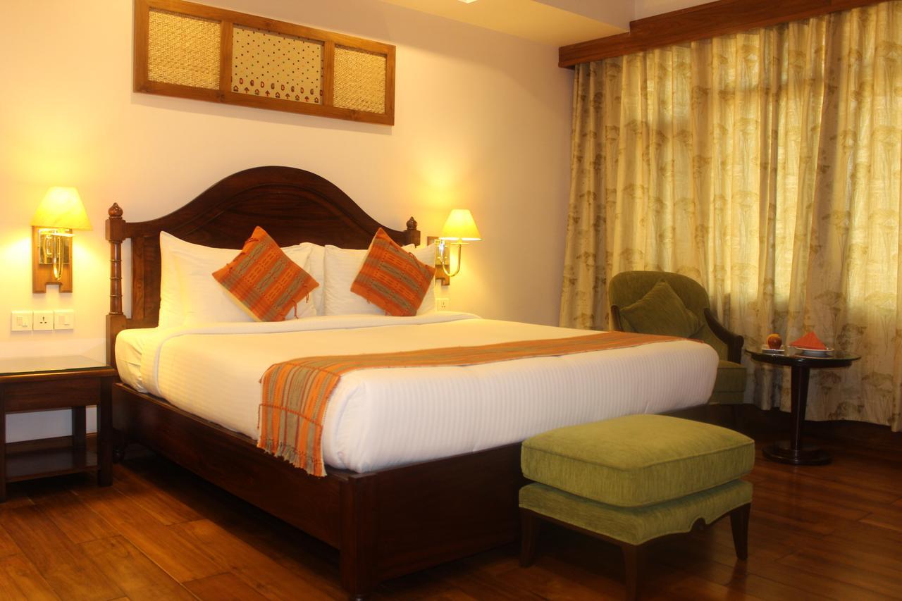 The Guwahati Address By Centre Point Экстерьер фото