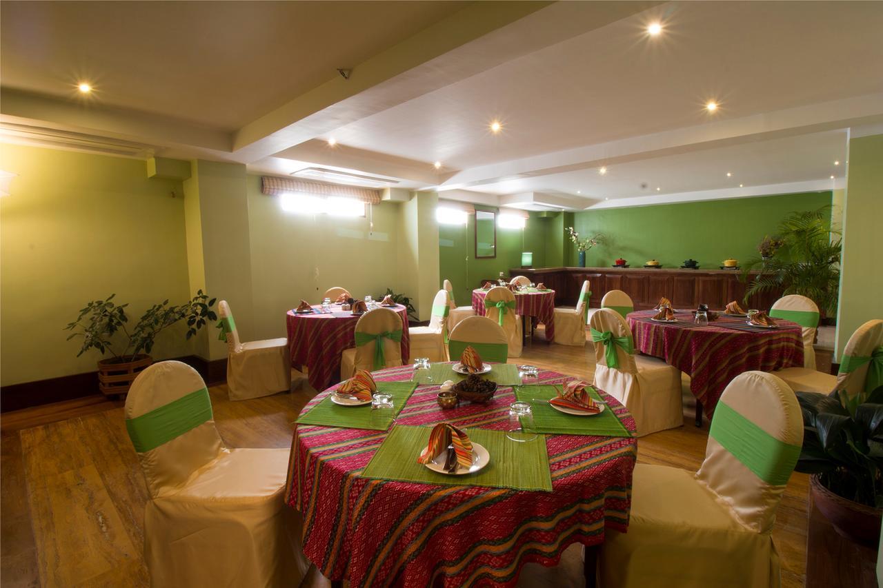 The Guwahati Address By Centre Point Экстерьер фото